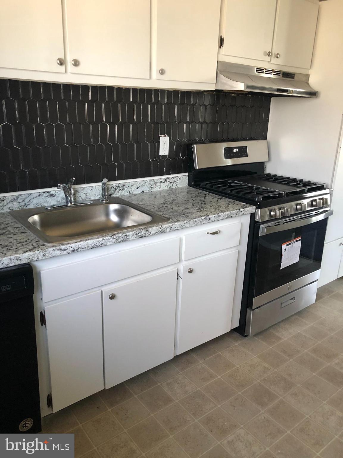 438 Temple Road Pemberton, NJ 08068 - Photo 3 of 36