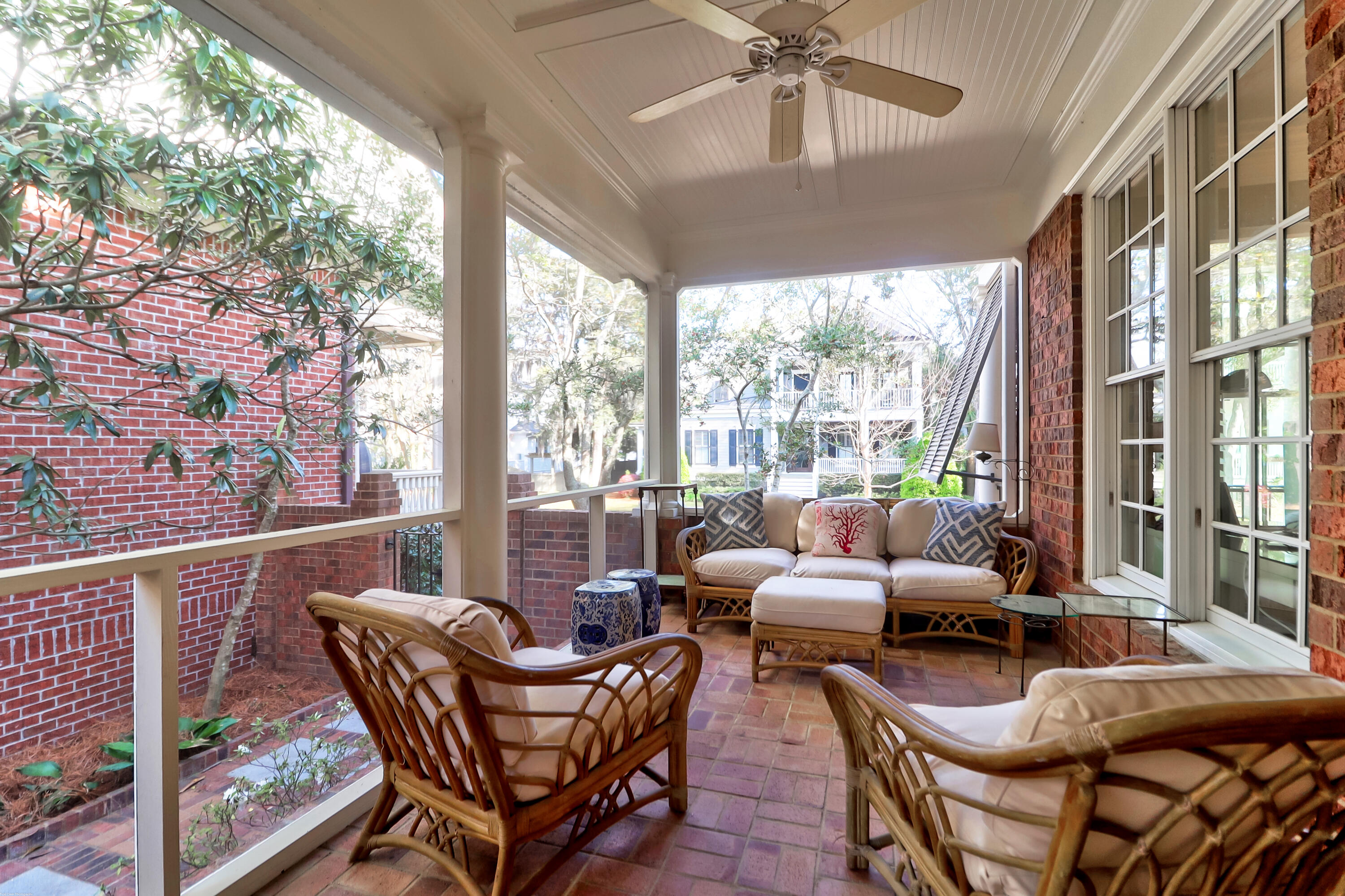611 Daggett Street Charleston, SC 29492 - Photo 34 of 42 611 Daggett (71)