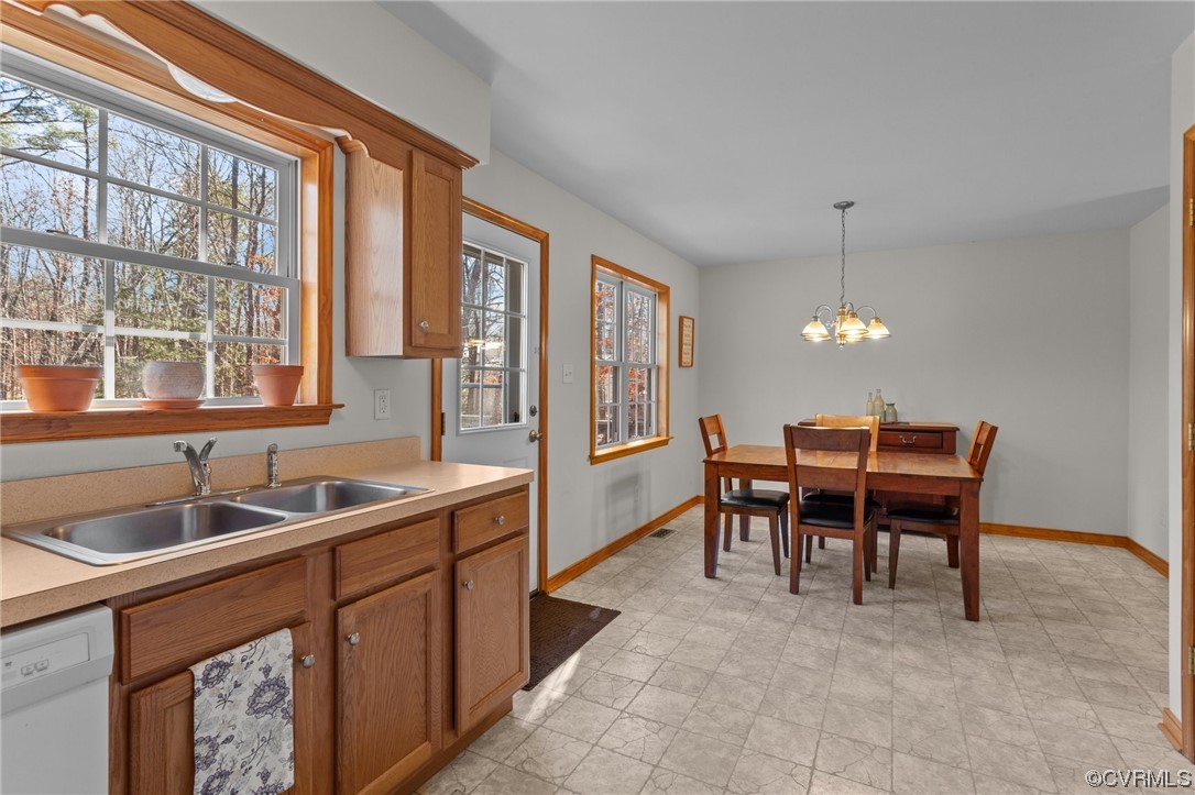 2835 Three Bridge Road Powhatan, VA 23139 - Photo 29 of 38 Gallery Image 29