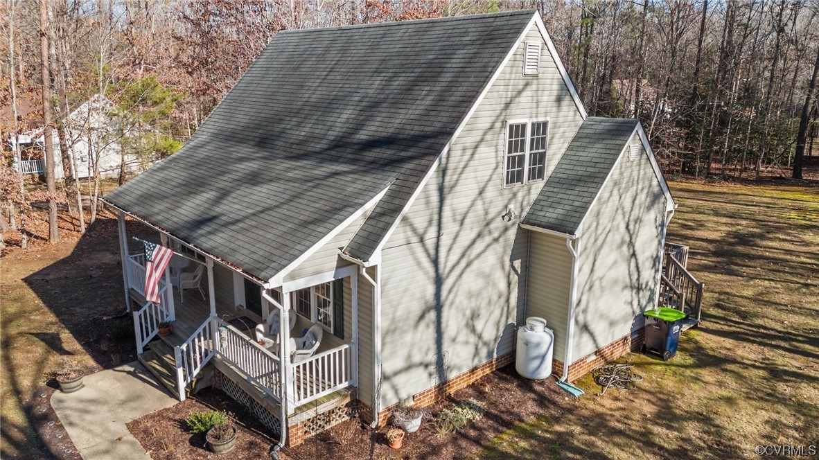 2835 Three Bridge Road Powhatan, VA 23139 - Photo 5 of 38 Gallery Image 5