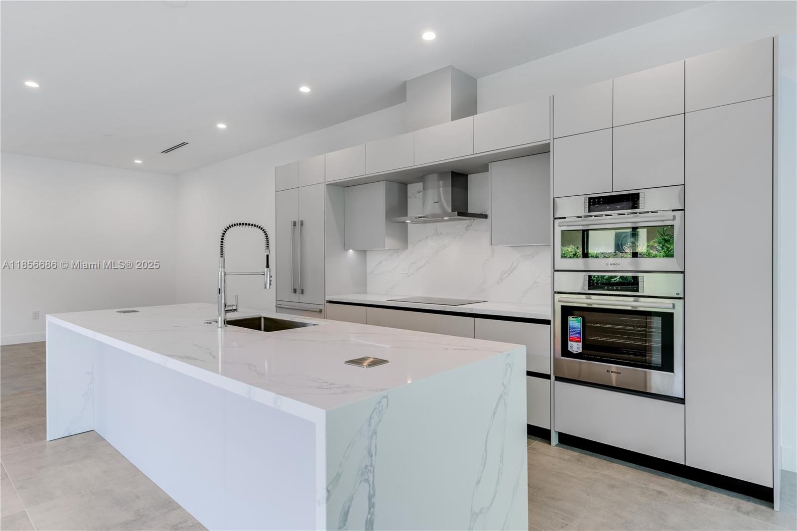 2842 Southwest 32nd Court, Unit 2842 Miami, FL 33133 - Photo 12 of 50 Gallery Image 12