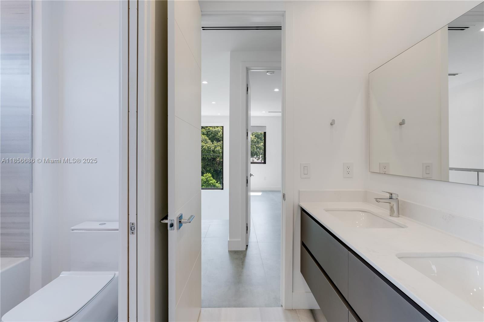 2842 Southwest 32nd Court, Unit 2842 Miami, FL 33133 - Photo 26 of 50 Gallery Image 26