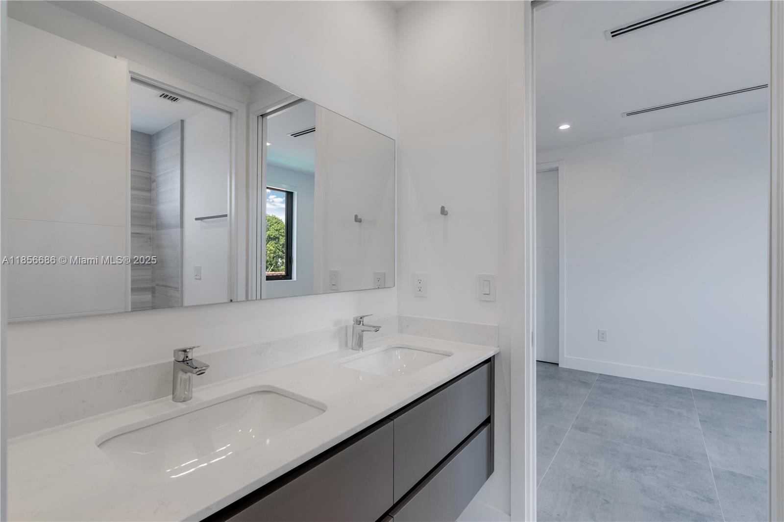 2842 Southwest 32nd Court, Unit 2842 Miami, FL 33133 - Photo 27 of 50 Gallery Image 27