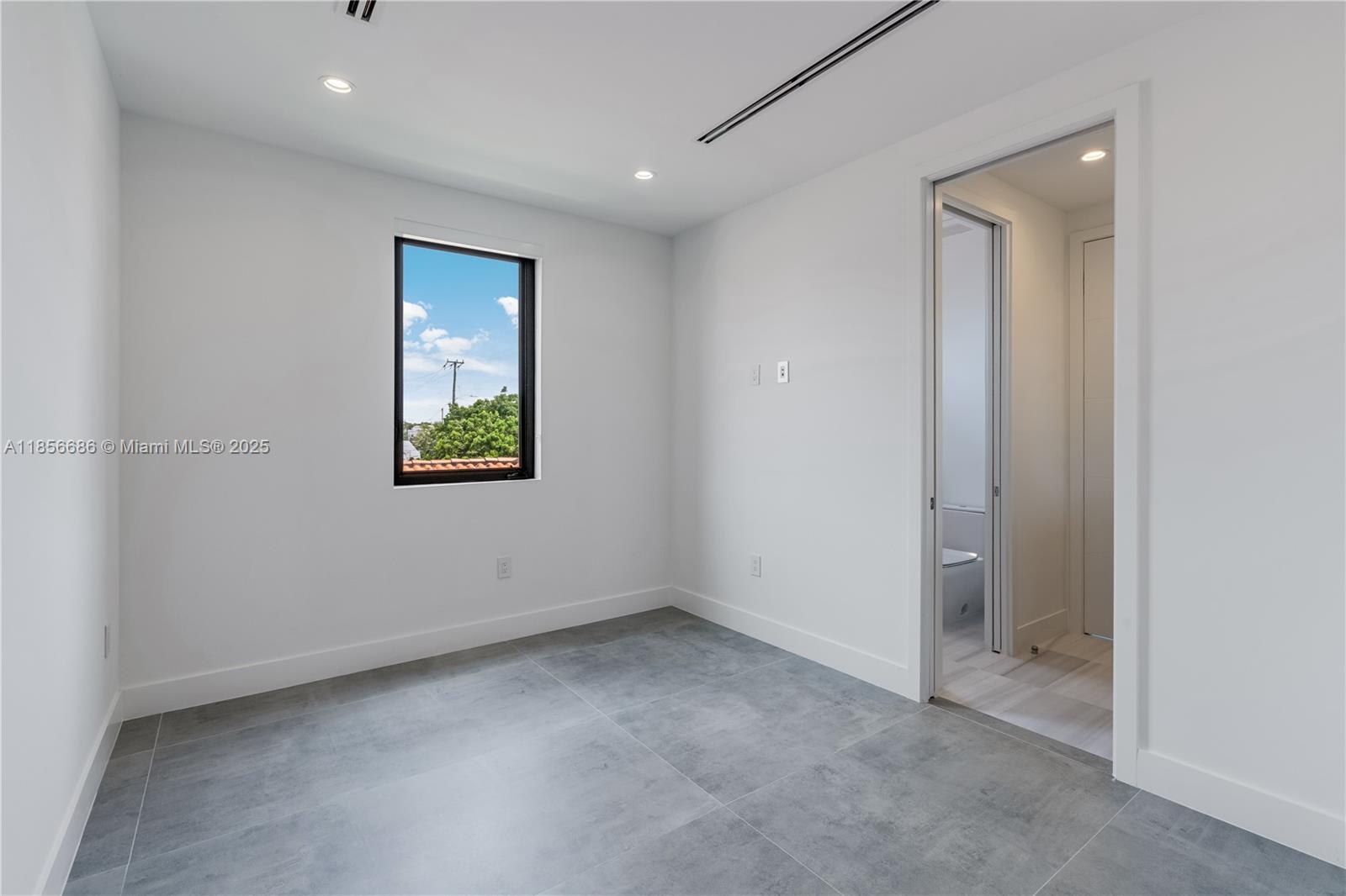 2842 Southwest 32nd Court, Unit 2842 Miami, FL 33133 - Photo 29 of 50 Gallery Image 29