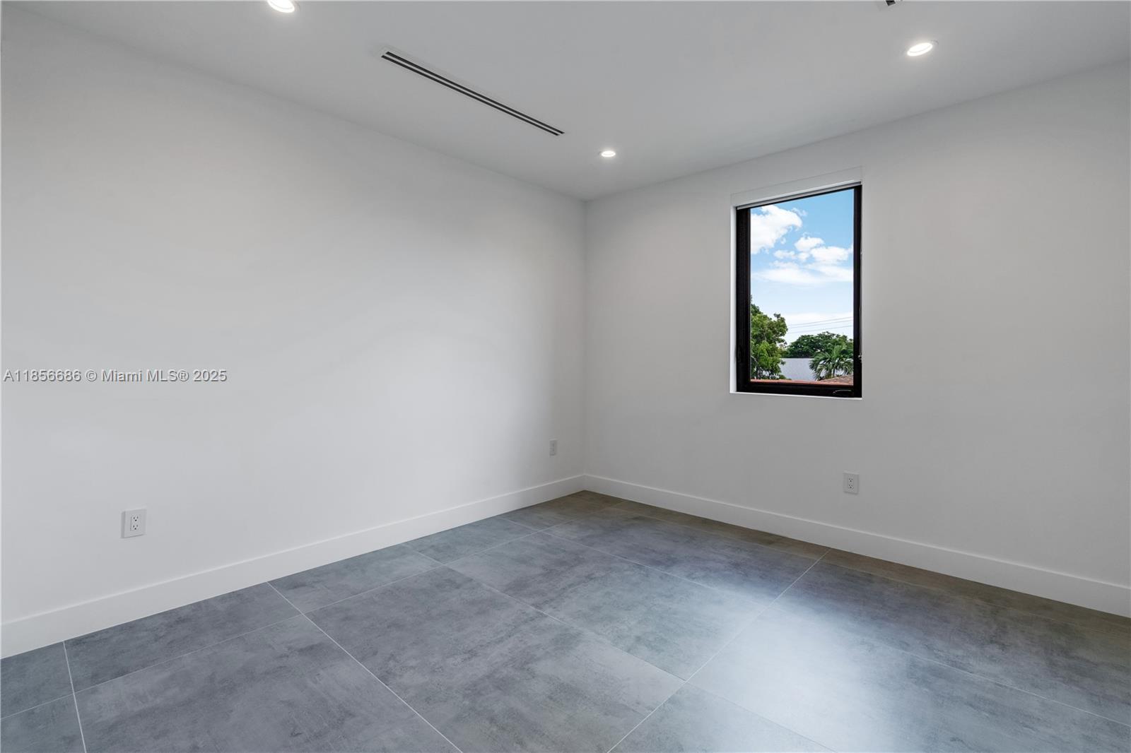 2842 Southwest 32nd Court, Unit 2842 Miami, FL 33133 - Photo 32 of 50 Gallery Image 32