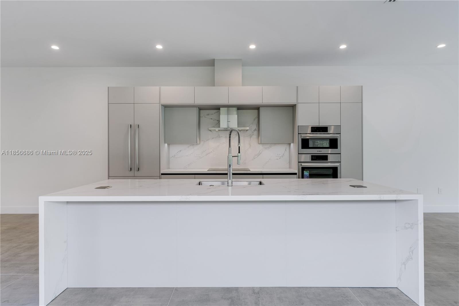 2842 Southwest 32nd Court, Unit 2842 Miami, FL 33133 - Photo 9 of 50 Gallery Image 9