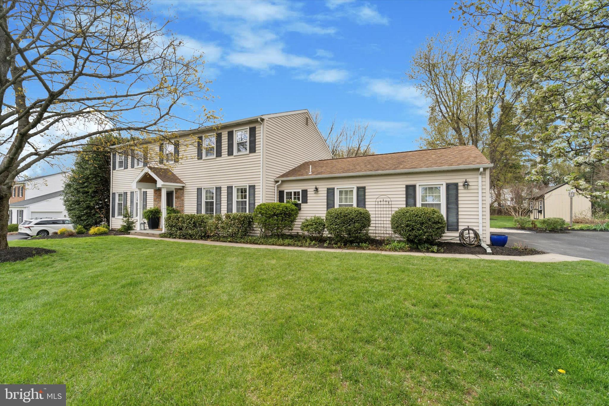 1018 Pinetown Road Fort Washington, PA 19034 - Photo 2 of 45