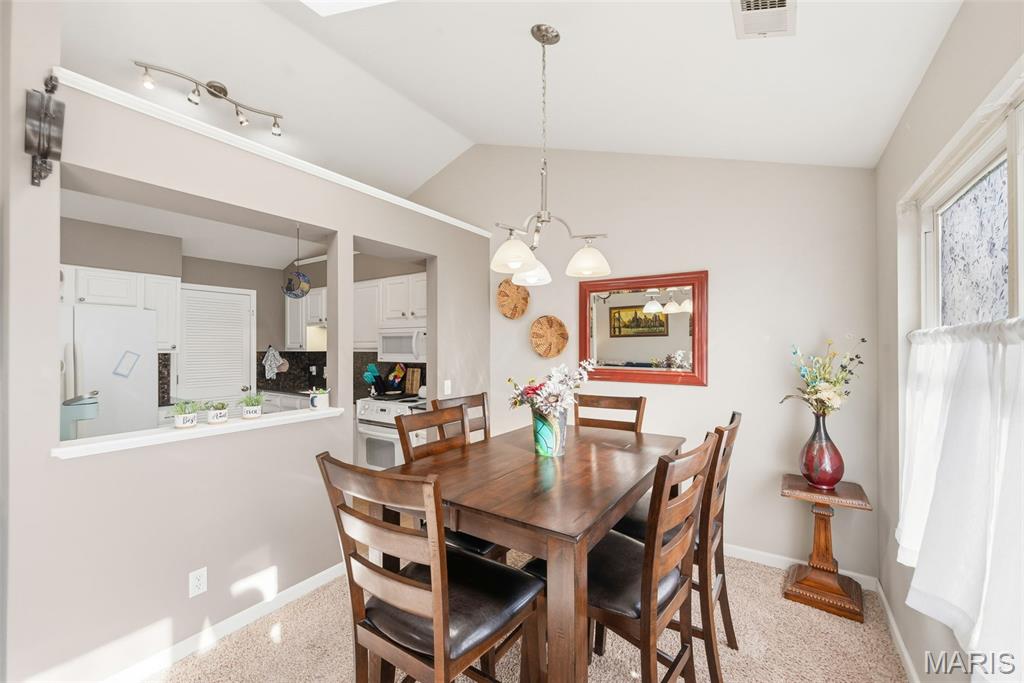 978 Windstream, Unit 39 St. Peters, MO 63376 - Photo 9 of 19