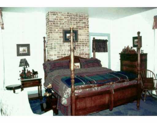 910 Sarver Road Sarver, PA 16055 - Photo 4 of 8
