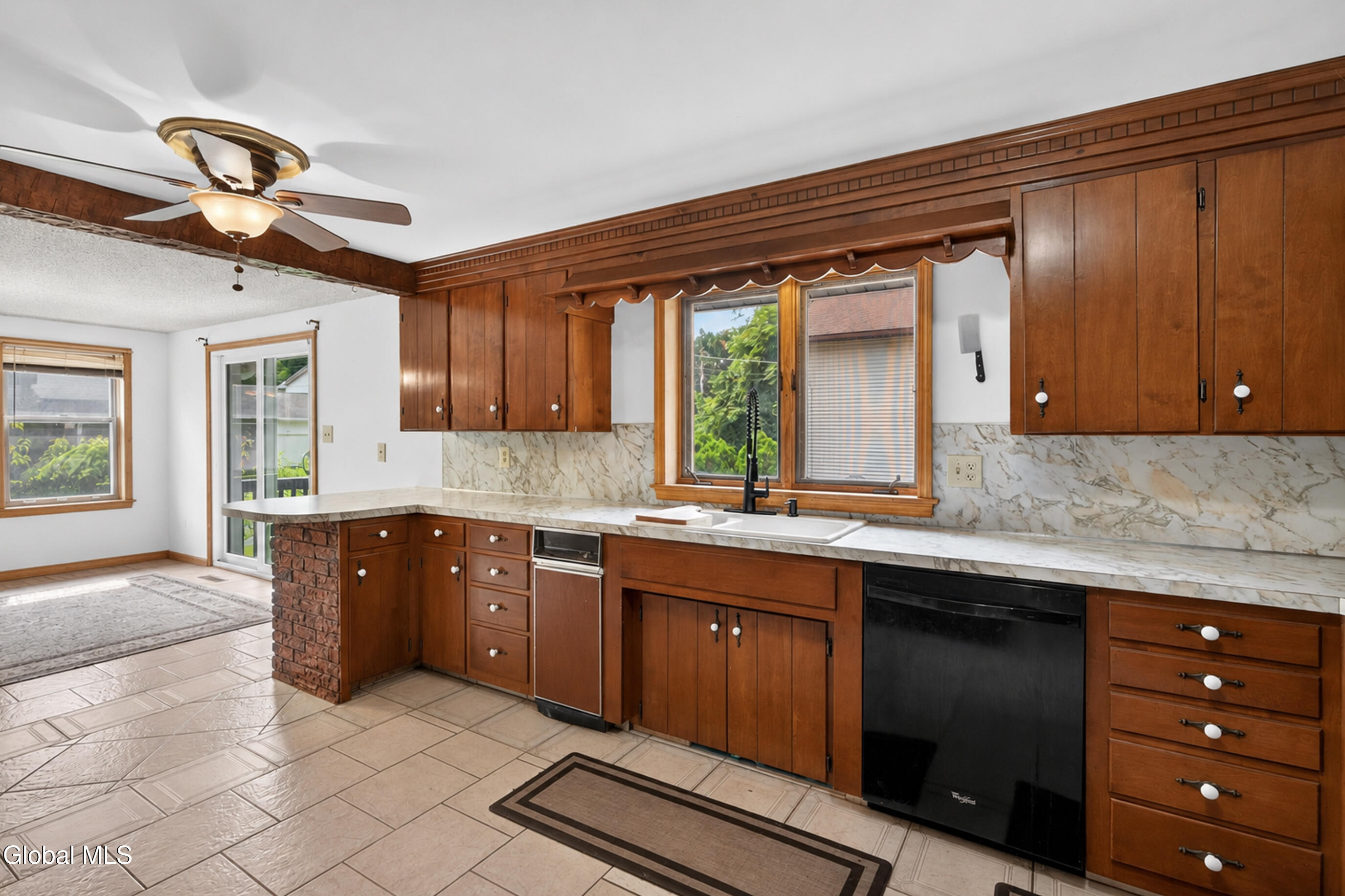 16 Golf Road Schenectady, NY 12304 - Photo 20 of 68 046-16-Golf-Road-Schenectady-NY-12304