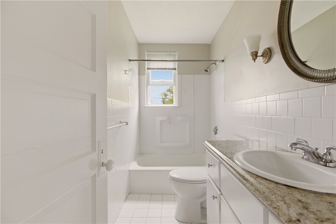 29 Prospect Street, Unit 3 Bristol, RI 02809 - Photo 15 of 20