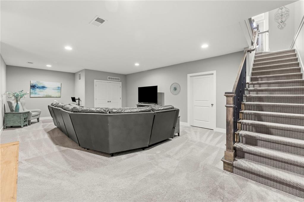 17418 South Raintree Drive Olathe, KS 66062 - Photo 28 of 47