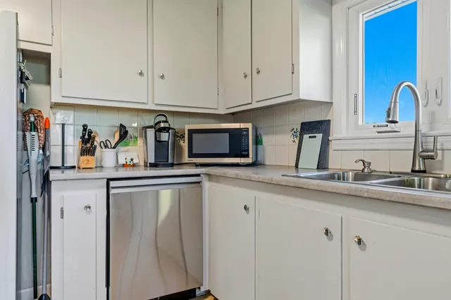 $375,000 | 25 Broadturn Road, Scarborough, ME 04074