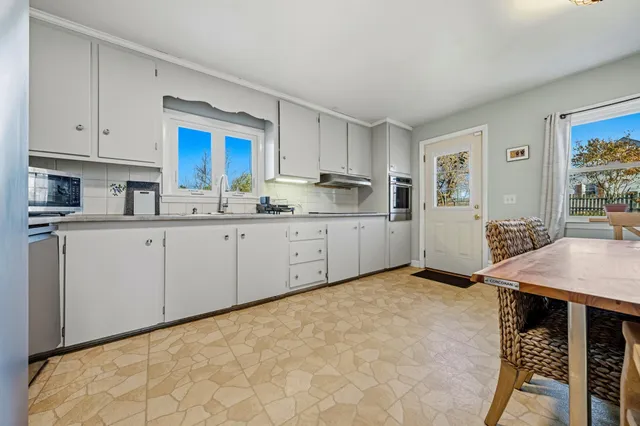 $375,000 | 25 Broadturn Road, Scarborough, ME 04074