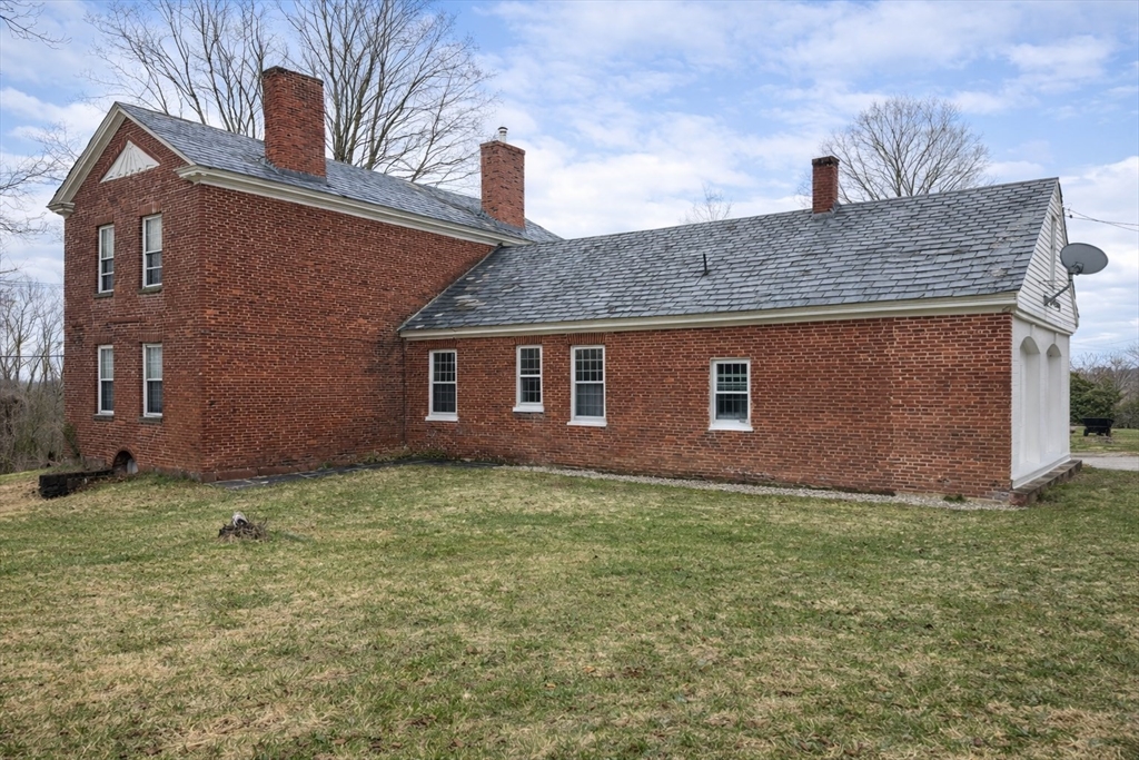 108 Colrain Shelburne Road Shelburne, MA 01370 - Photo 3 of 35