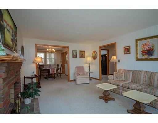 72 Taxiera Road Stoughton, MA 02072 - Photo 3 of 29