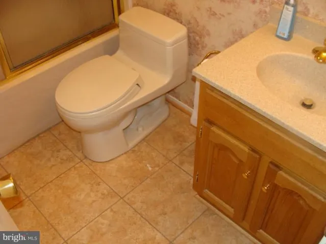 $1,650 | 9845 Brassie Way, Montgomery Village, MD 20886