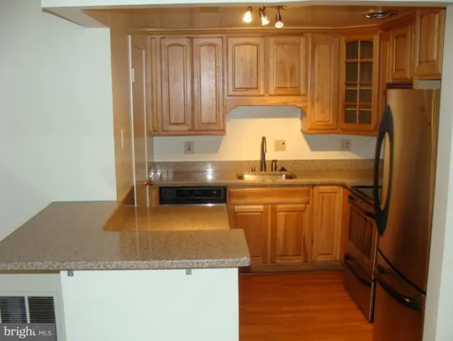 $1,650 | 9845 Brassie Way, Montgomery Village, MD 20886