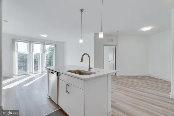 $3,000 | 10755 Fairgrounds Drive, Unit 326, Fairfax, VA 22030