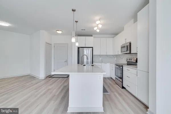 $3,000 | 10755 Fairgrounds Drive, Unit 326, Fairfax, VA 22030