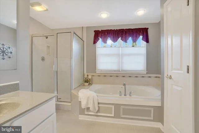 $525,000 | 2653 Ferncreek Lane, York, PA 17404