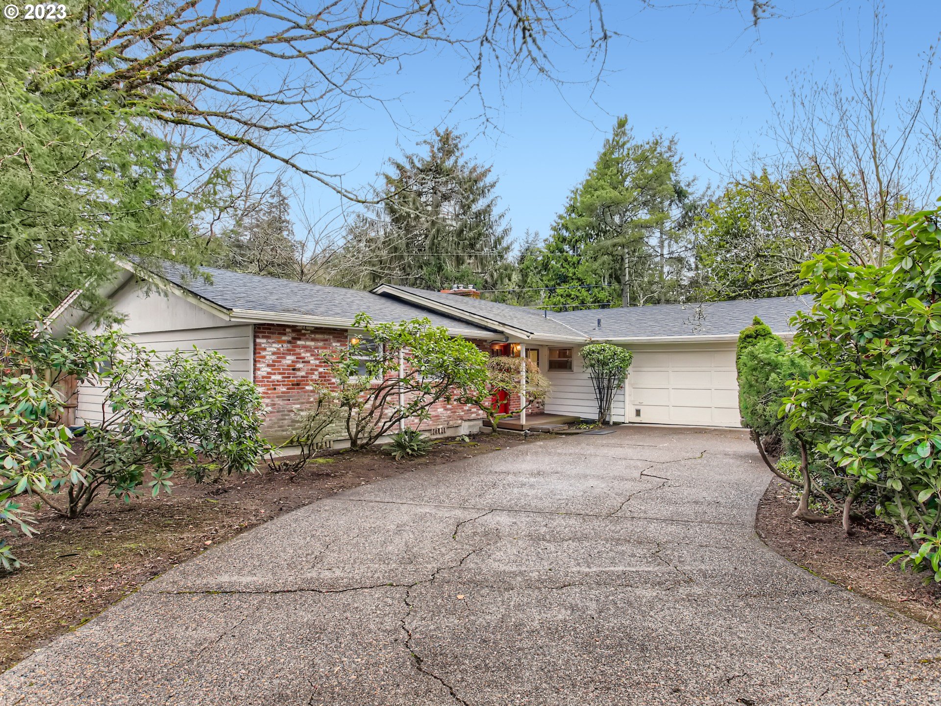 6839 Southwest Raleighwood Way Portland, OR 97225 - Photo 1 of 30 Gallery Image 1