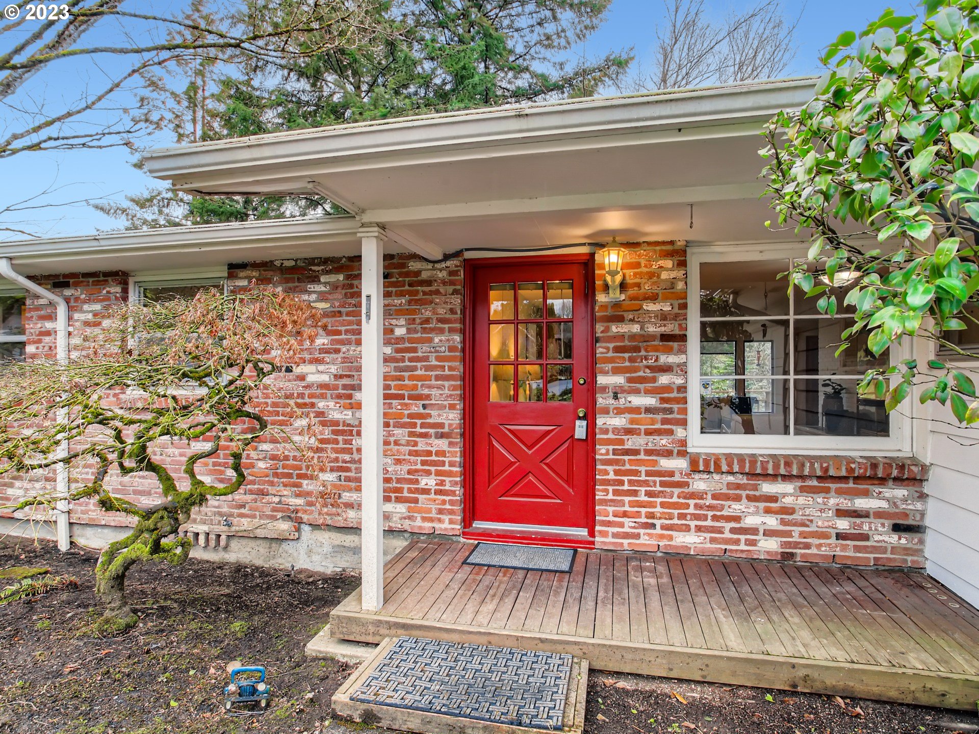 6839 Southwest Raleighwood Way Portland, OR 97225 - Photo 3 of 30 Gallery Image 3