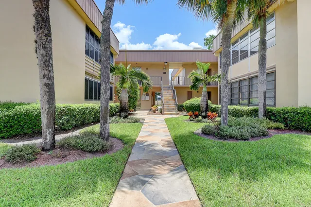 a view of a back yard of the house
