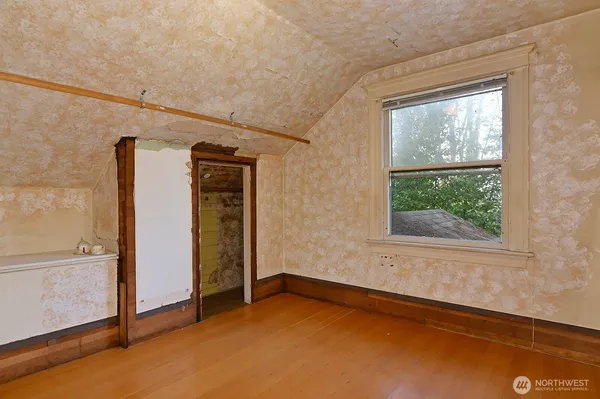 $1,975,000 | 4729 Mountain View Drive South, Seattle, WA 98108