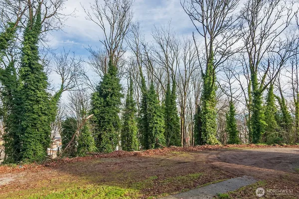 $1,975,000 | 4729 Mountain View Drive South, Seattle, WA 98108