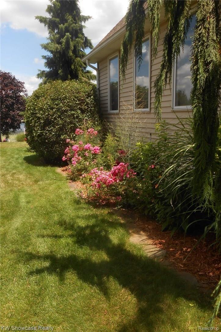 3500 Lexington Road Waterford, MI 48328 - Photo 29 of 33 1 (14).jpg