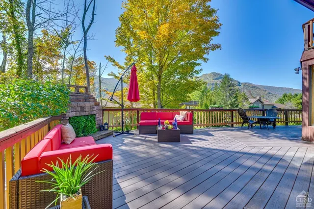 $1,099,000 | 108 Botti Drive, Hunter, NY 12442