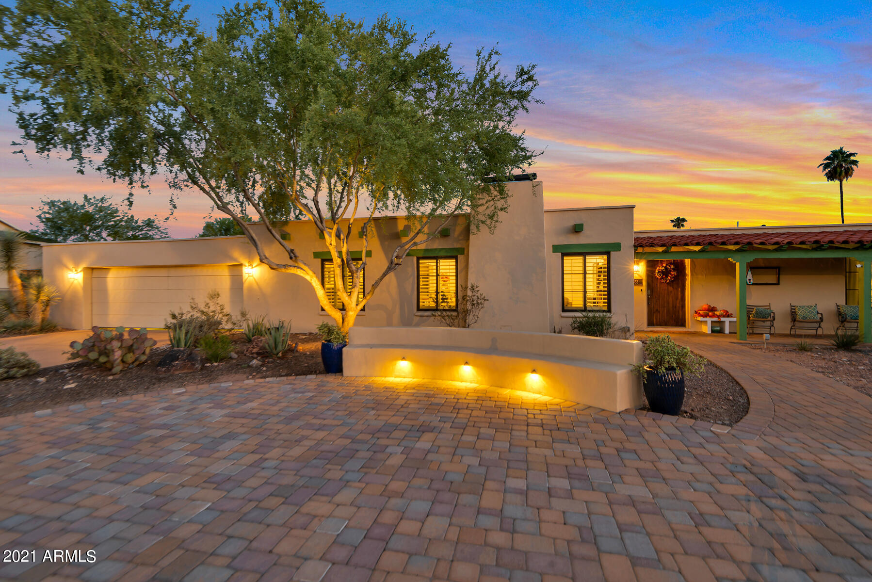4553 East Palomino Road Phoenix, AZ 85018 - Photo 1 of 55 QPT Photos - DSC_5287