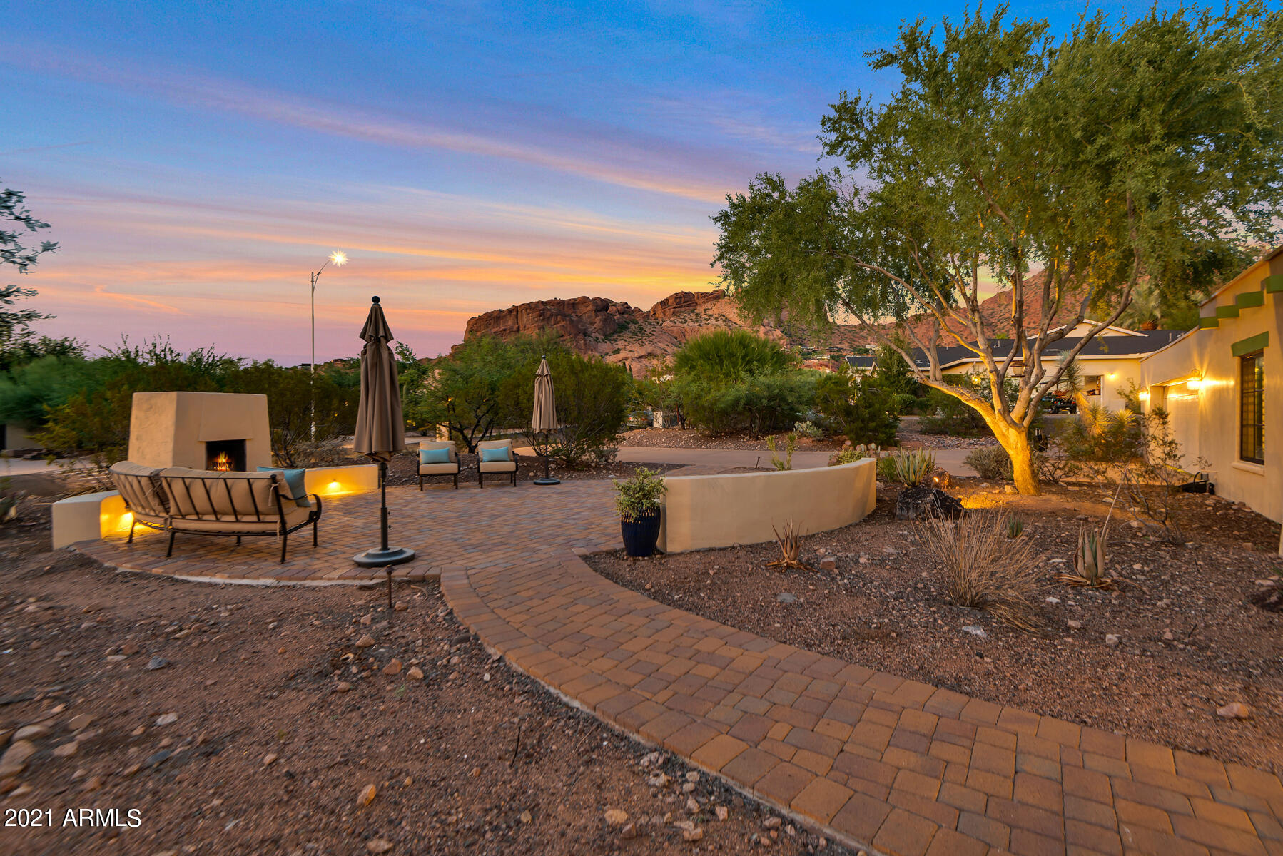 4553 East Palomino Road Phoenix, AZ 85018 - Photo 4 of 55 QPT Photos - DSC_5282