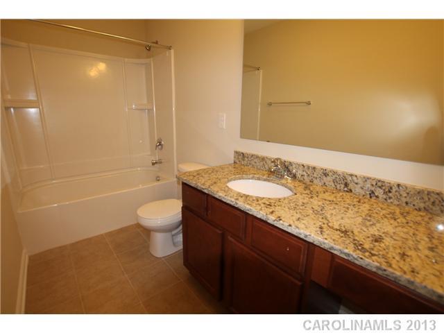 633 Rook Road, Unit 36 Charlotte, NC 28216 - Photo 11 of 12