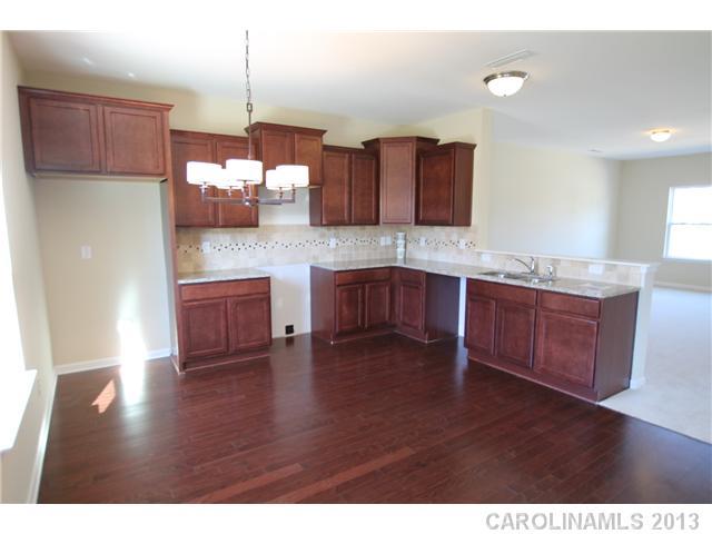 633 Rook Road, Unit 36 Charlotte, NC 28216 - Photo 3 of 12