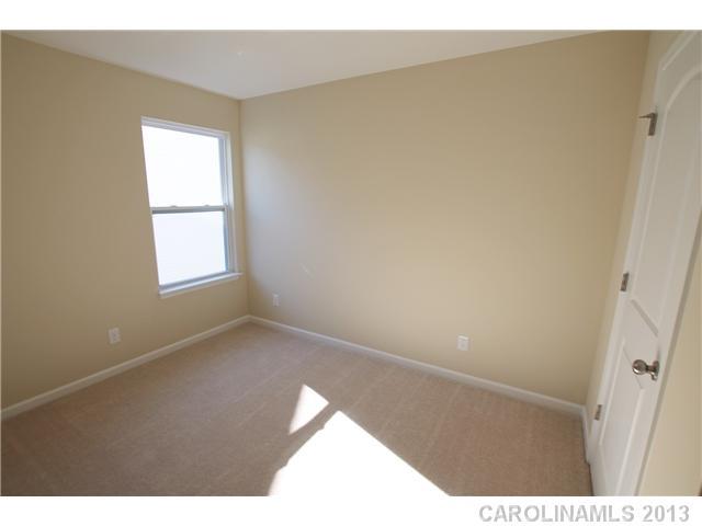 633 Rook Road, Unit 36 Charlotte, NC 28216 - Photo 9 of 12
