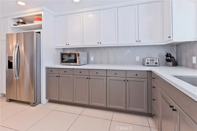 a table and chairs in the patio