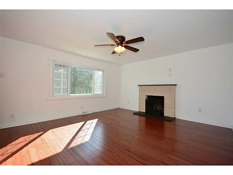 813 Indiana Road Penn Hills, PA 15147 - Photo 3 of 25 Living Room.