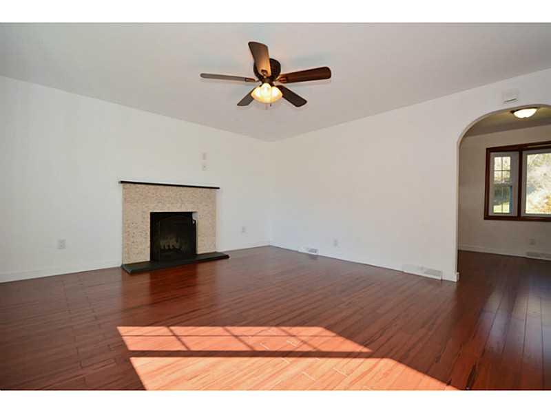 813 Indiana Road Penn Hills, PA 15147 - Photo 4 of 25 Living Room.