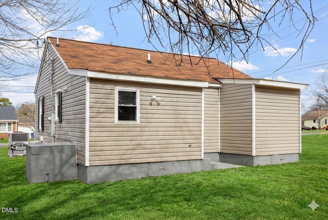 602 Mitchell Street Burlington, NC 27217 - Photo 20 of 21 602 Mitchell back1