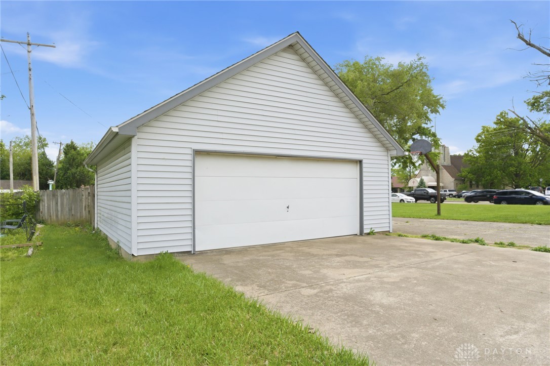 1290 Main Street Hamilton, OH 45013 - Photo 39 of 49