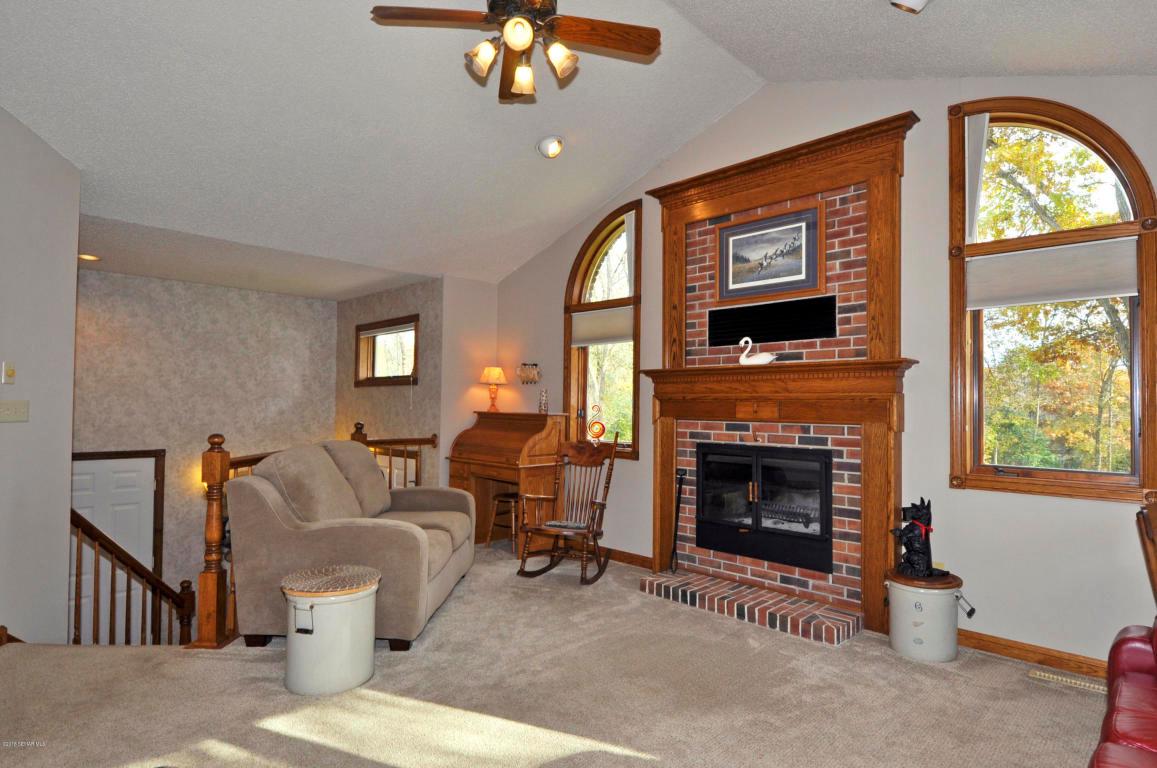 245 Pine Ridge Court Southwest Oronoco, MN 55960 - Photo 4 of 30 Gallery Image 4
