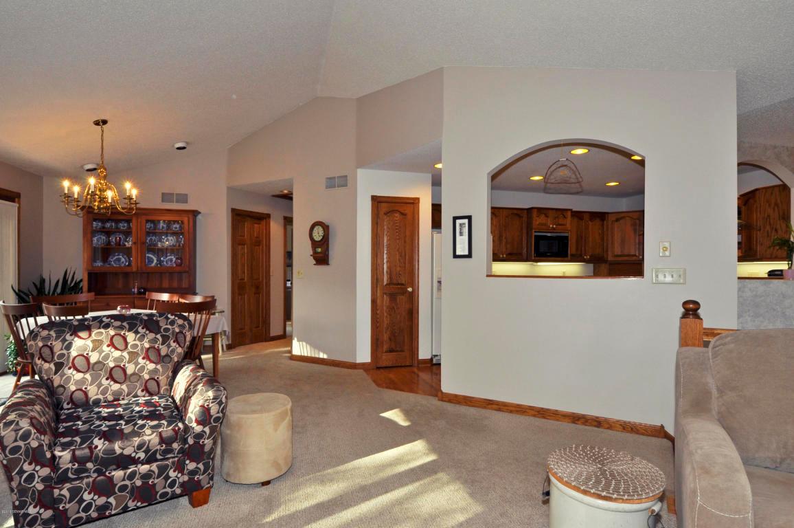245 Pine Ridge Court Southwest Oronoco, MN 55960 - Photo 7 of 30 Gallery Image 7