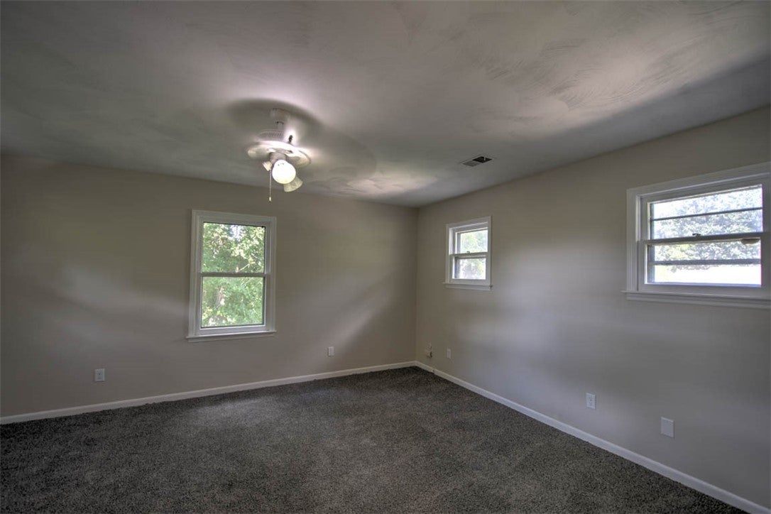 2355 Hawthorne Drive Decatur, IL 62521 - Photo 19 of 35 Gallery Image 19