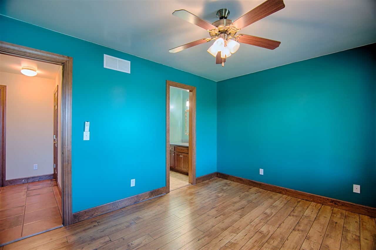 10611 Wheatonville Road Elberfeld, IN 47613 - Photo 17 of 33 Gallery Image 17