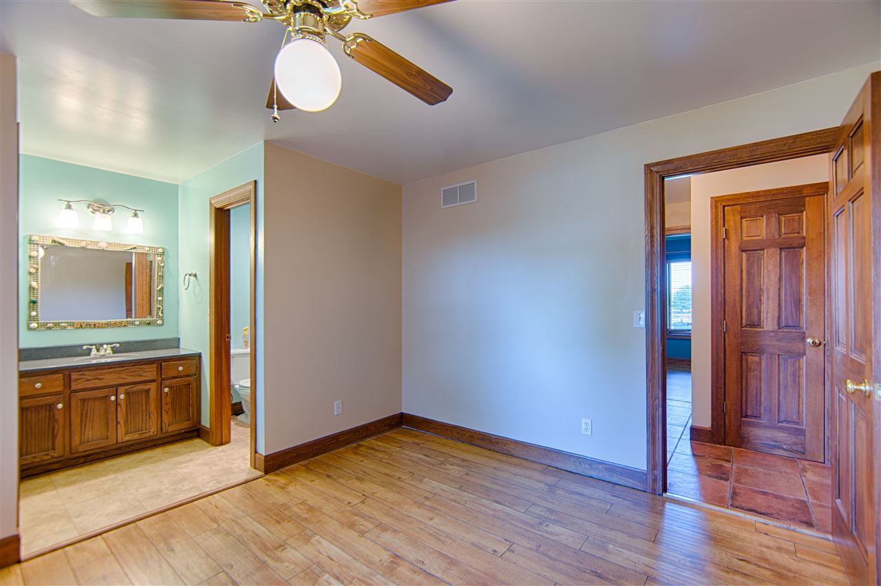 10611 Wheatonville Road Elberfeld, IN 47613 - Photo 18 of 33 Gallery Image 18