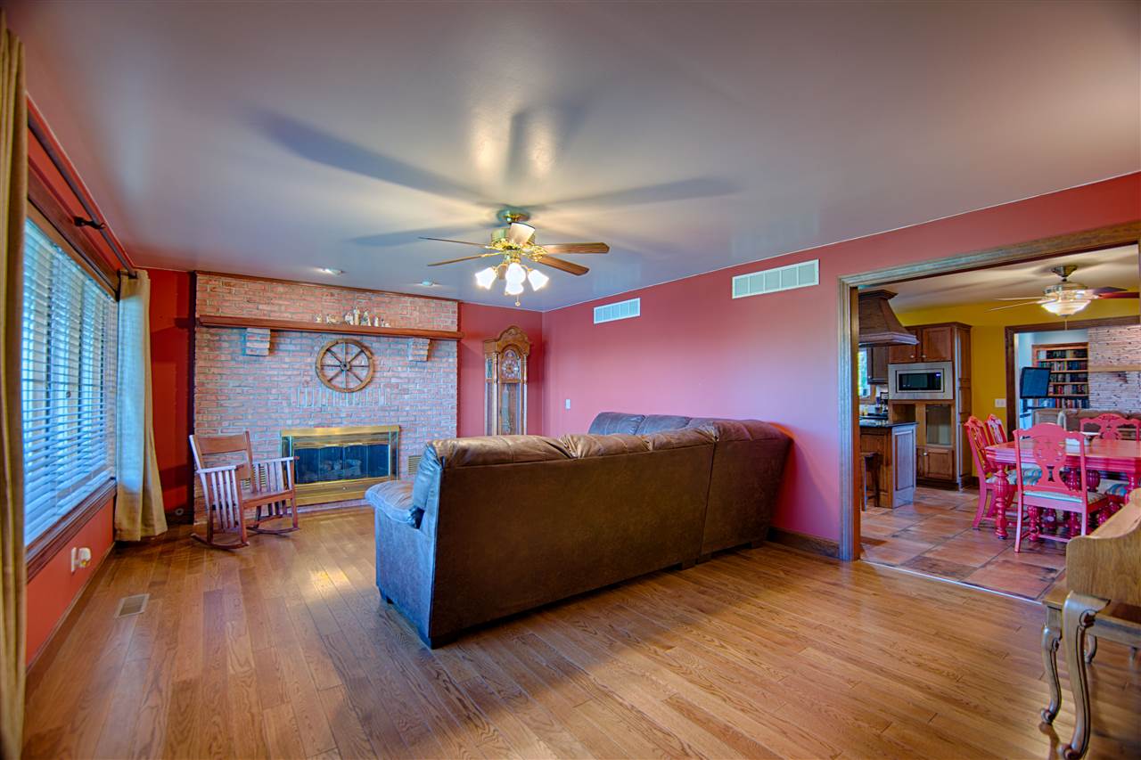 10611 Wheatonville Road Elberfeld, IN 47613 - Photo 7 of 33 Gallery Image 7