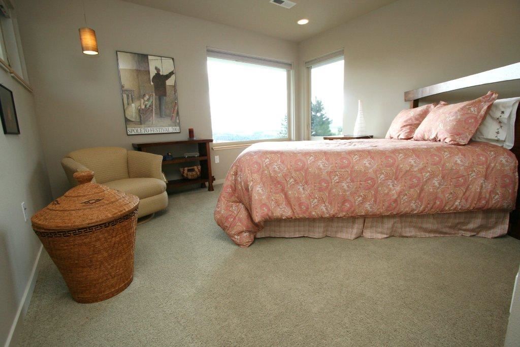 10220 South Kiesling Road Spokane, WA 99223 - Photo 12 of 20
