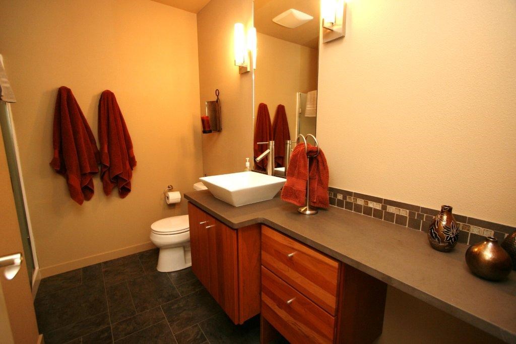 10220 South Kiesling Road Spokane, WA 99223 - Photo 13 of 20